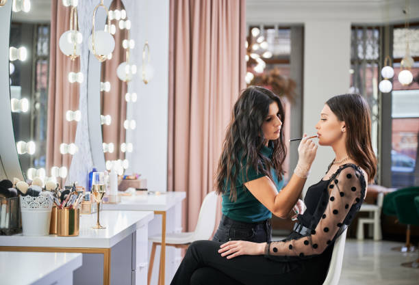 5 Must-Have Beauty Tools Every Makeup Lover Needs